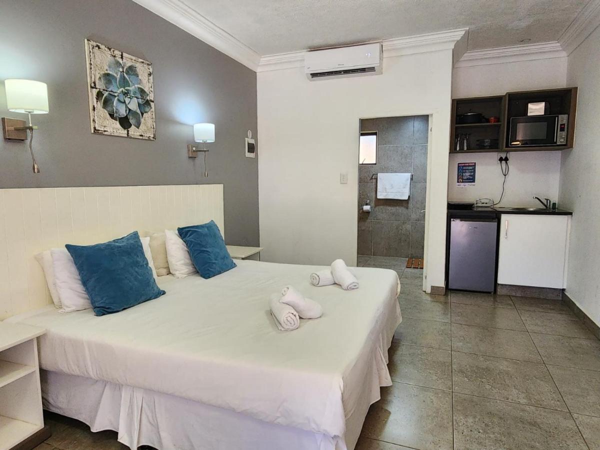Hippo Lodge Apartments Saint Lucia Estuary Exterior foto