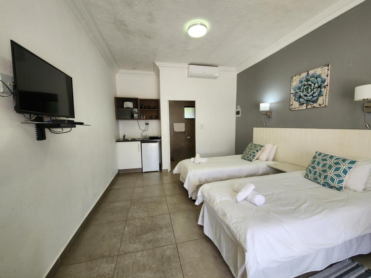 Hippo Lodge Apartments Saint Lucia Estuary Exterior foto