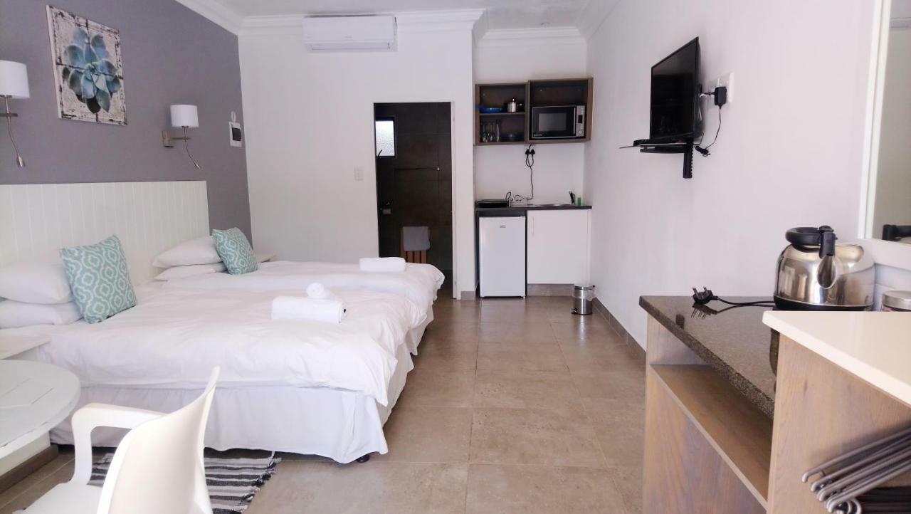 Hippo Lodge Apartments Saint Lucia Estuary Exterior foto